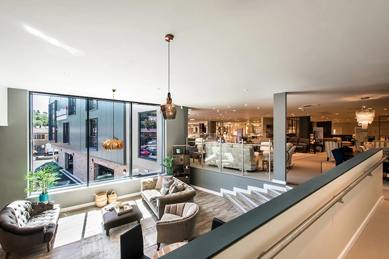 Russell Interior4