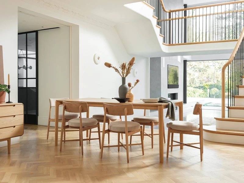 Winchester Rec Table With 6 Grey Flora